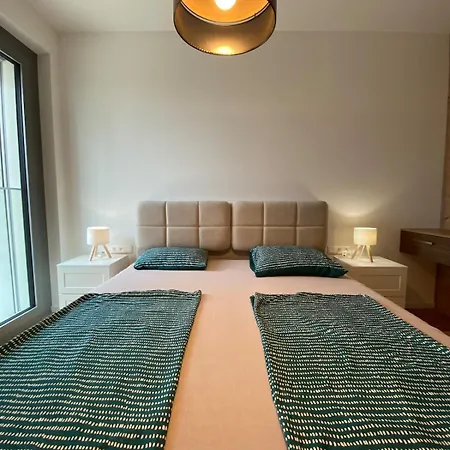 Brand New High End With Ac And Parking Apartmán *